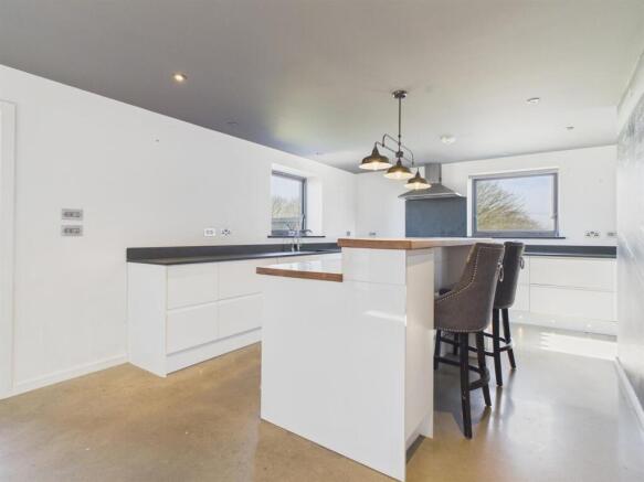Dining room.jpg