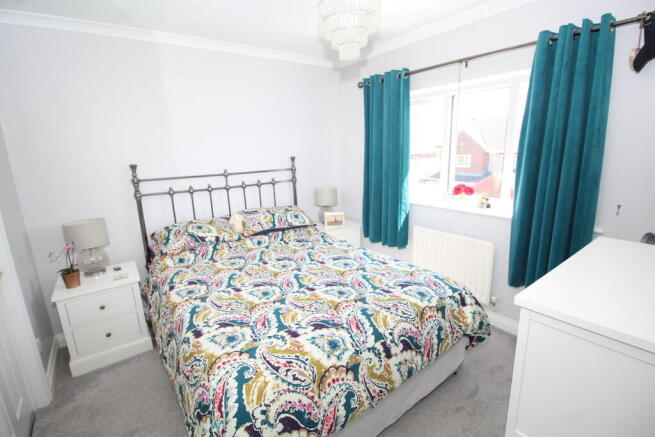 4 bed Detached for sale Image 11