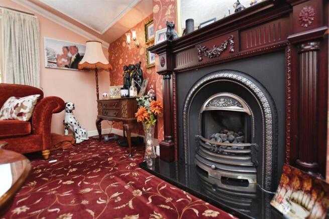 Living RoomFeature