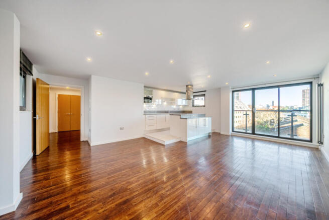 1394045-31-694552...