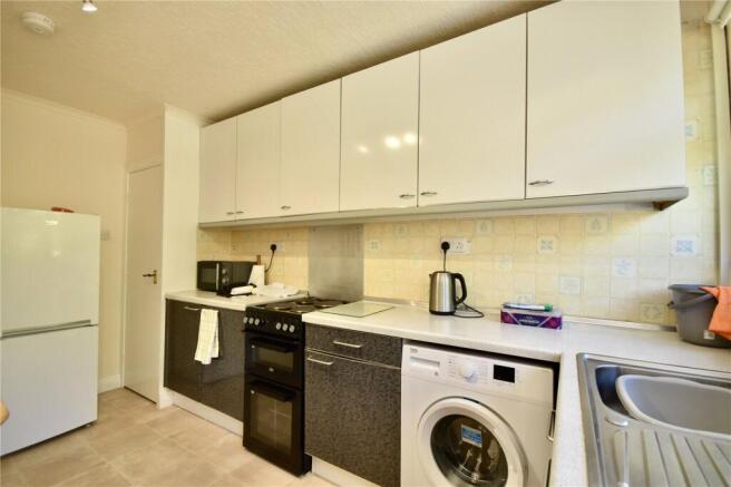 2 bed Semi-Detached Bungalow for sale Image 4