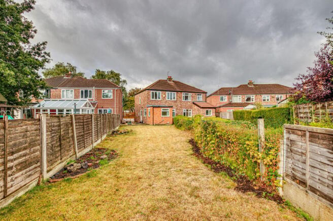 Woodsend Road, Flixton, Manchester, M41 photo 4
