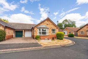 15, Brooksby Grove, Dorridge, Solihull B93 8BW