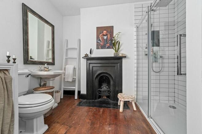Ensuite