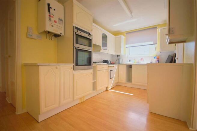 Kitchen / Breakfast Room