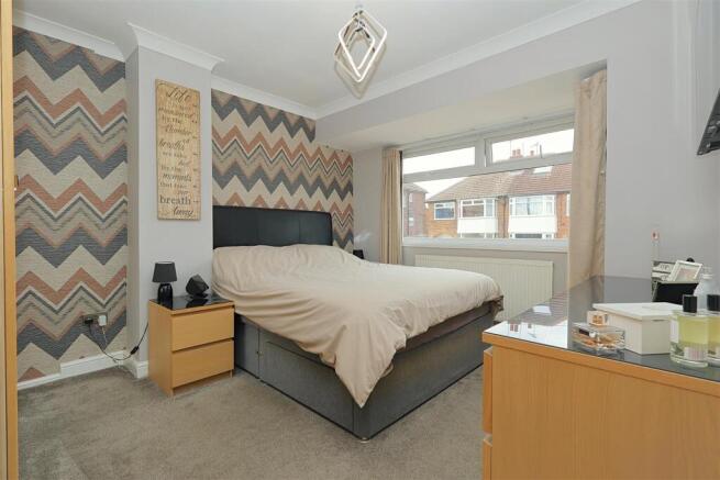 3 bed Semi-Detached for sale Image 10