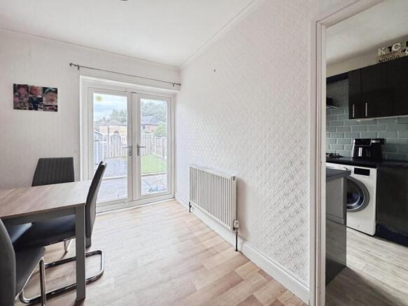 3 bed Town House for sale Image 10