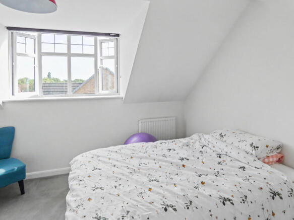 3 bed Semi-Detached for sale Image 9