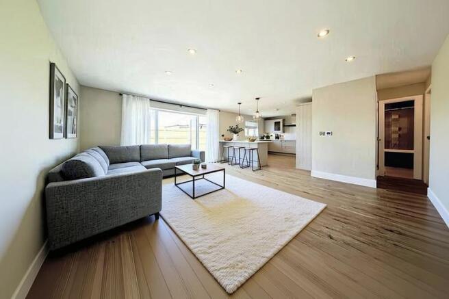 Lounge 4.jpg