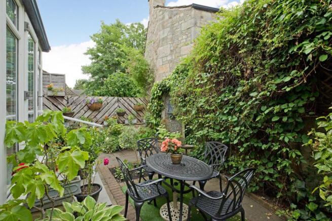 4 bed Mews for sale Image 12