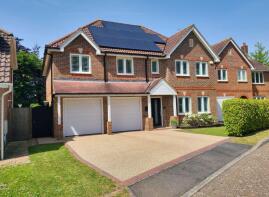 4, Honeysuckle Gardens, Lymington SO41 0EH