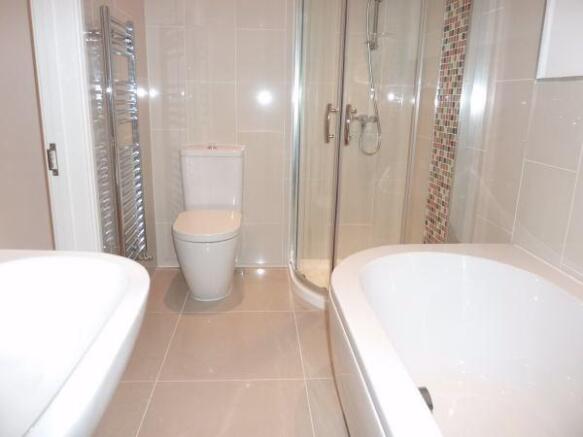 En-Suite Bathroom