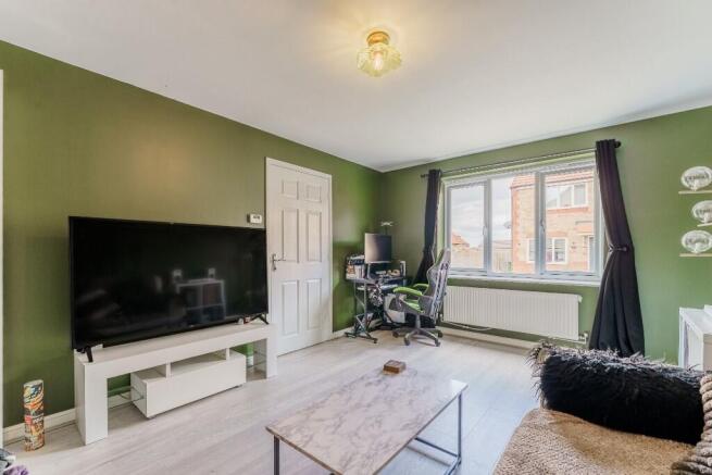 4 bed Detached for sale Image 2