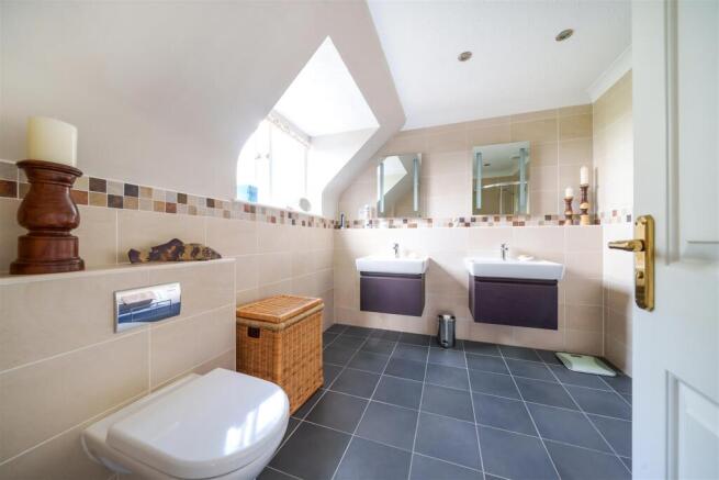 Ensuite Bathroom