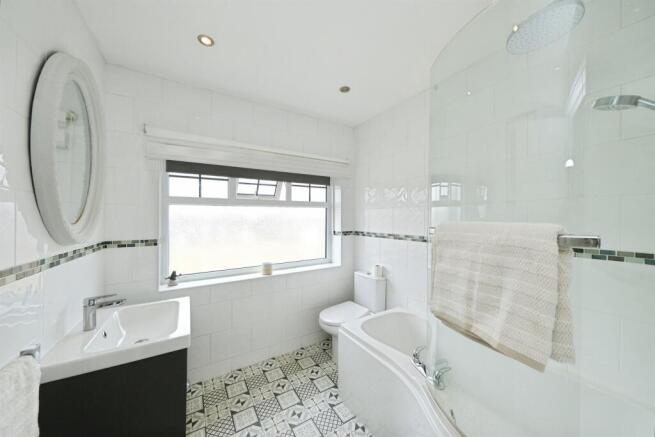 3 bed Semi-Detached for sale Image 10
