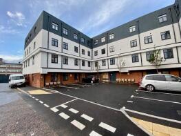 Flat 8, Sloane House, Cambridge Place, Aylesbury HP20 2NP