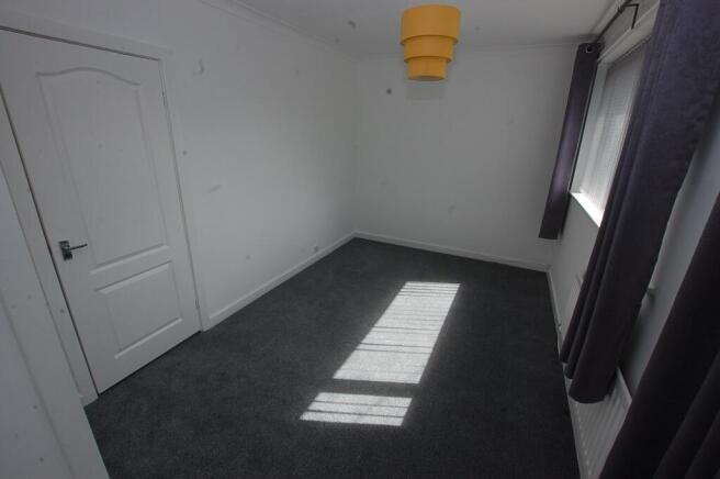 2 bed Semi-Detached to rent Image 4
