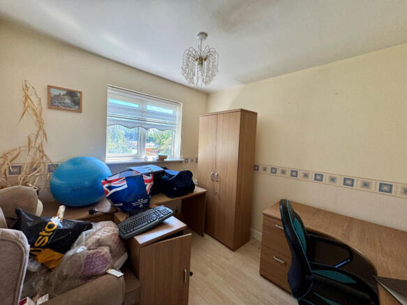 4 bed Detached for sale Image 6