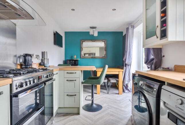 1435069-2-69c3b01...