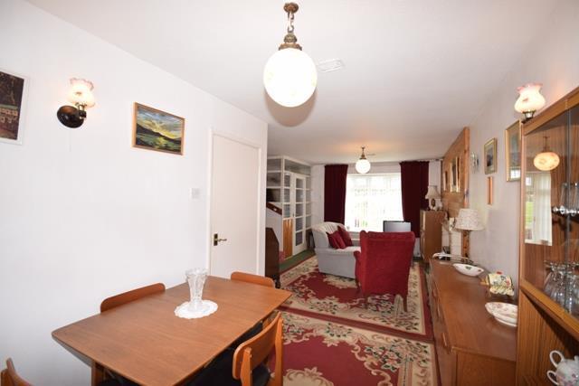 SITTING DINING ROOM.