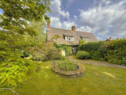 2 Drift Road, Whitehill, Hampshire
