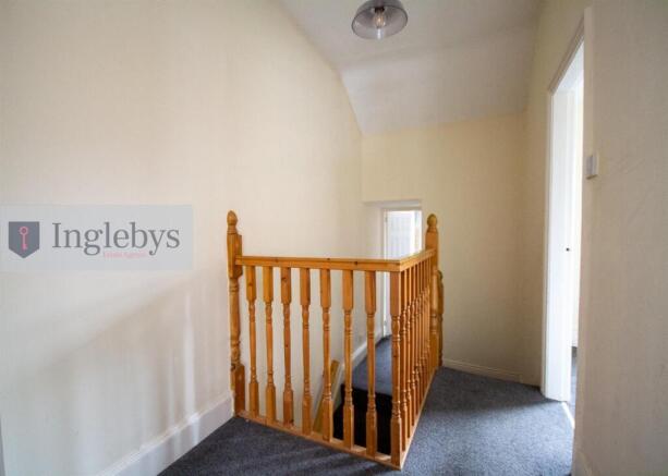 2 bed Terraced for sale Image 7