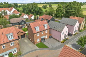 53, Hummerston Close, Buntingford SG9 9SX