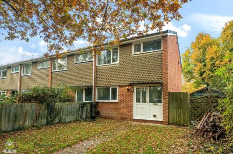 Brookside Walk, Tadley, Hampshire, RG26