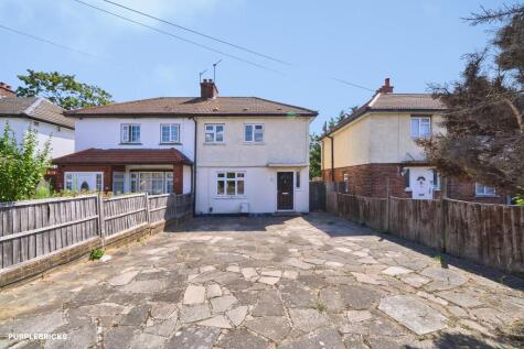 Duke Road, Ilford, IG6