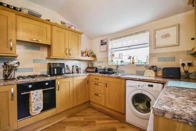 3 bed Semi-Detached for sale Image 2