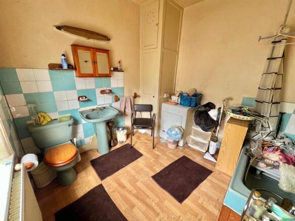 2 bed Terraced for sale Image 6
