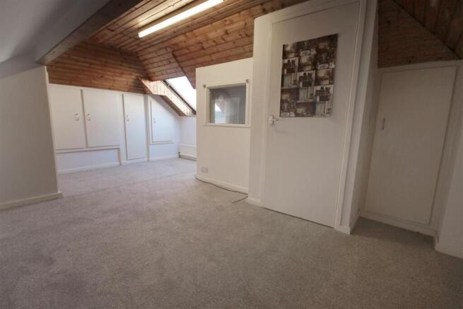 3 bed Detached Bungalow to rent Image 9