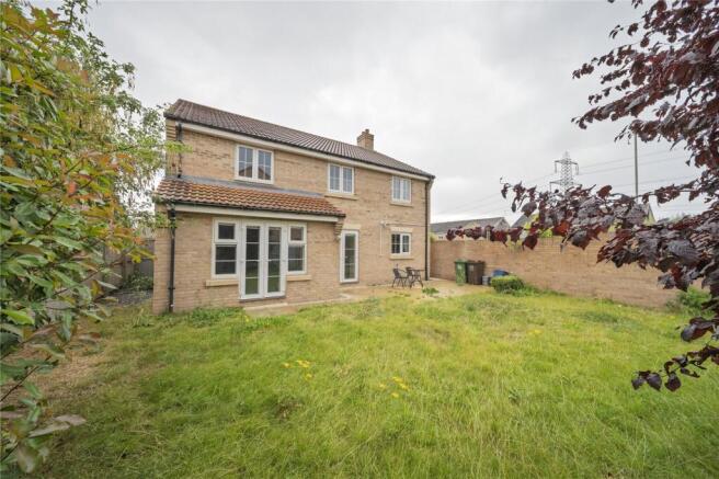 5 bed Detached for sale Image 10