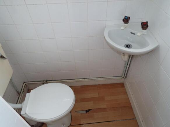 Ground Floor Cloakro