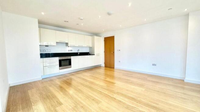 Railway Terrace, Slough photo 3