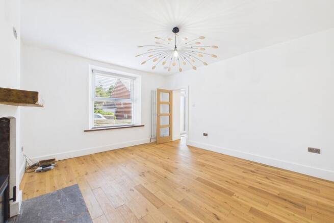 3 bed Semi-Detached for sale Image 12