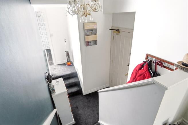 2 bed Flat for sale Image 4