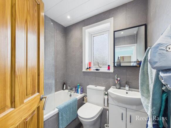 3 bed Semi-Detached for sale Image 7