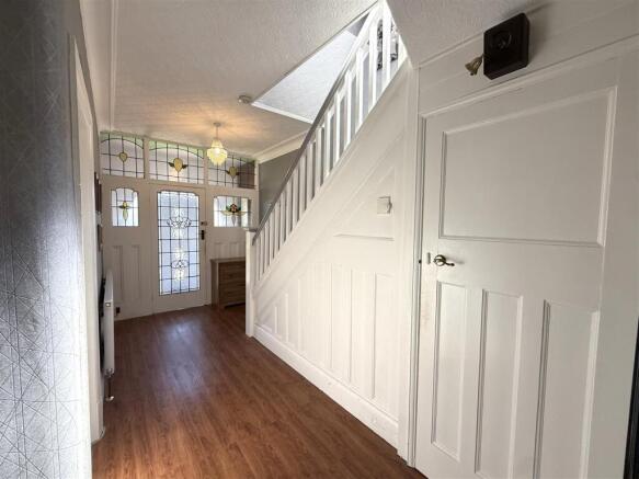 Hallway 2.JPG