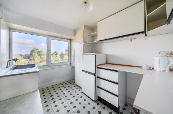 1347146-5-68b6acd...