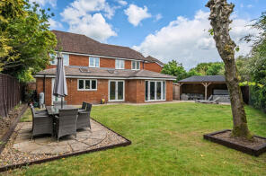 52, Cranesfield, Basingstoke RG24 9LN
