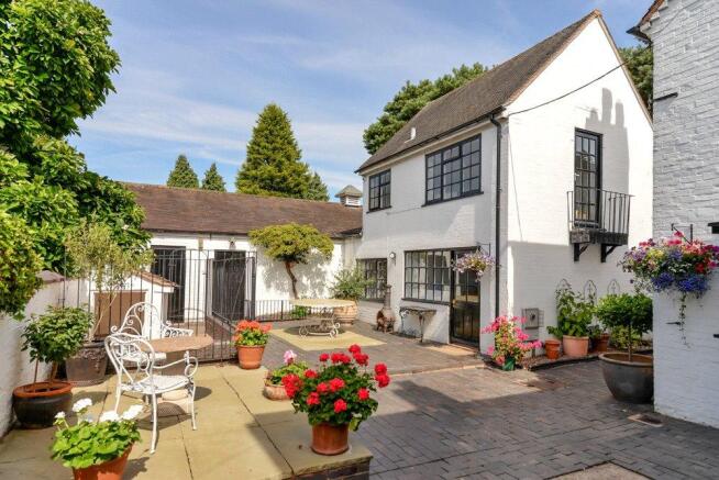 Garden & Cottage