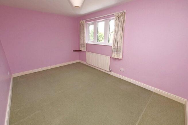 3 bed Terraced for sale Image 8