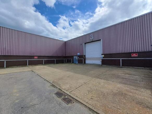 Unit 3 Rear Yard 1.JPG