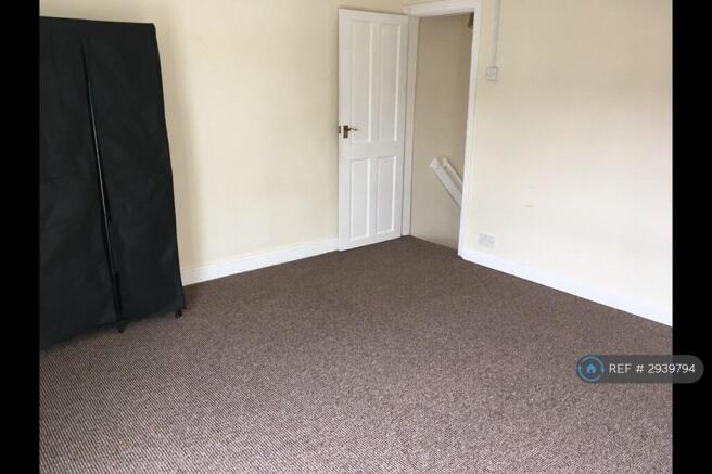2 bed Terraced to rent Image 9