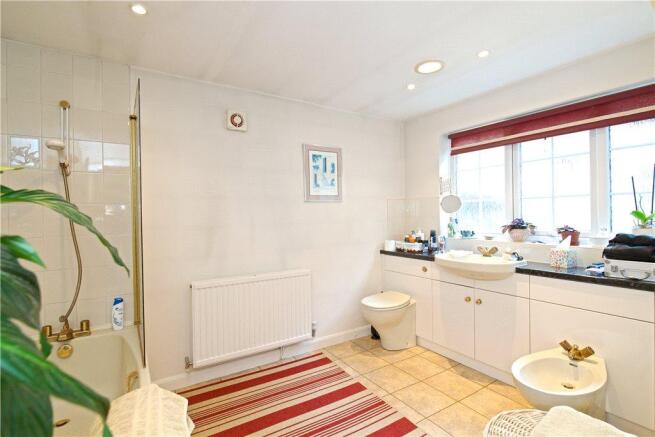 En Suite Bathroom