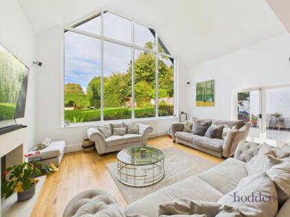 Addlestone, Surrey, KT15