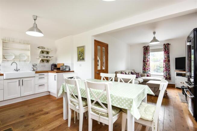 Kitchen Breakfast Room 2.JPG