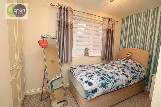 4 bed Detached for sale Image 11