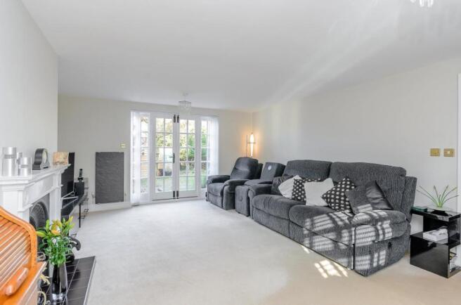 8329528-interior05-800.jpg